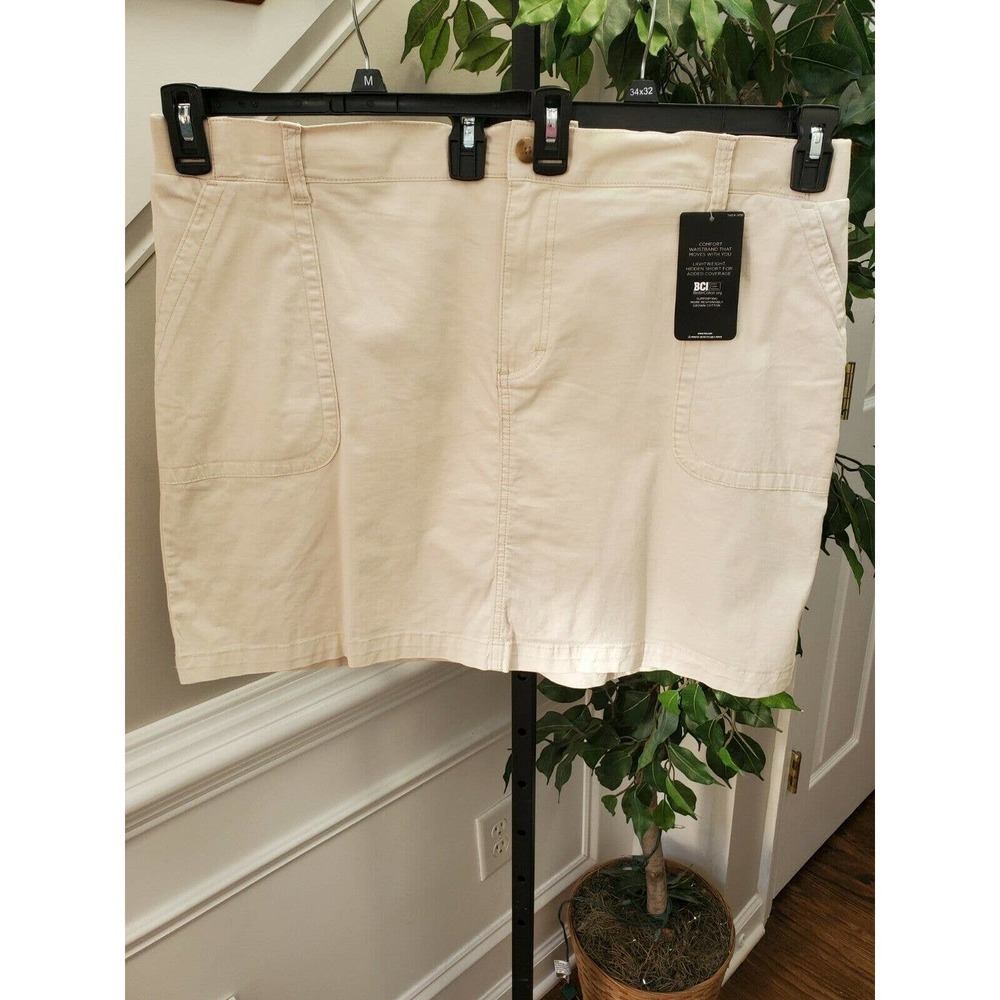 Lee Women's White Cotton Mid Rise Regular Fit Pull on Mini Casual Skirt Size 22M